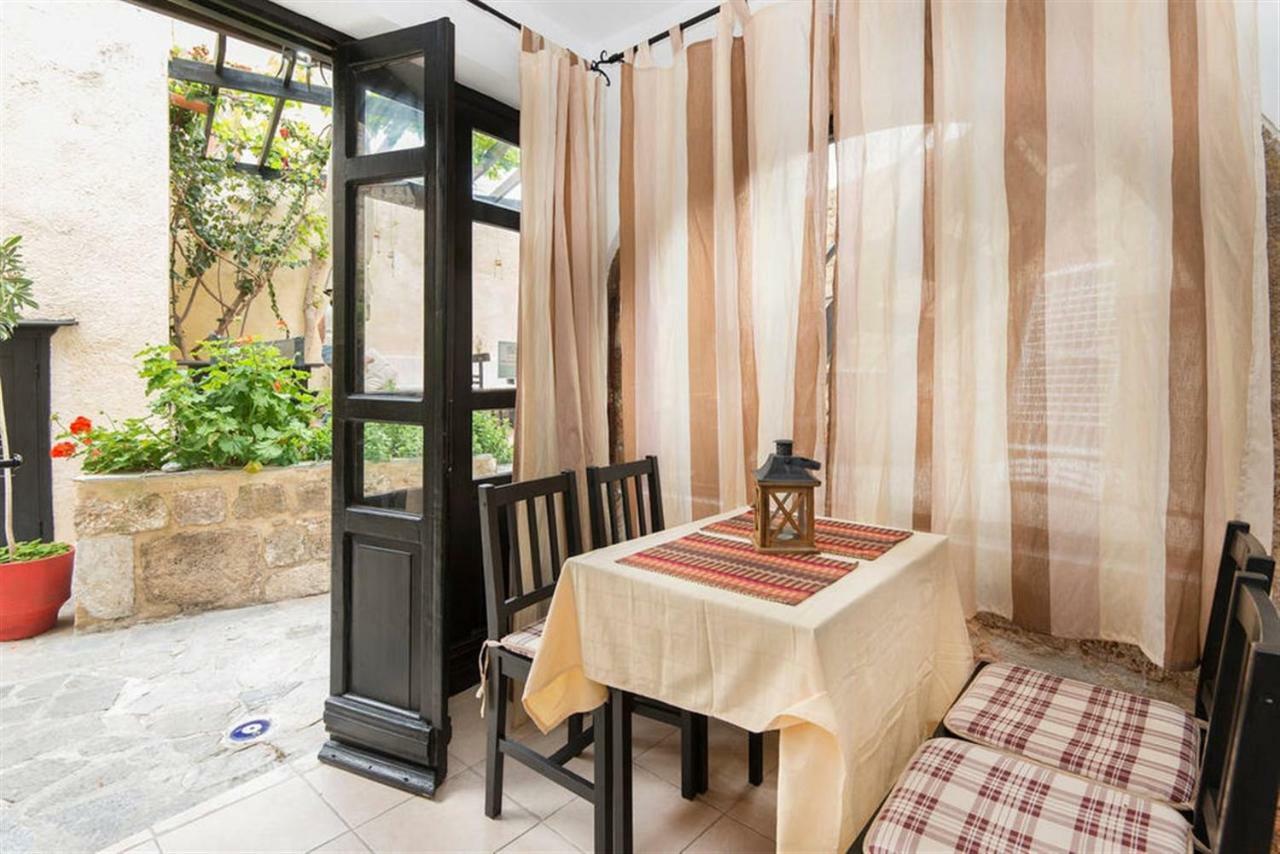 Chris Αpartments Old Town Lägenhet Rhodes City Exteriör bild